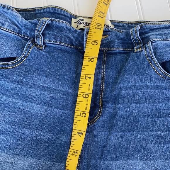 Paris Blues jean shorts Size 9 - Picture 9 of 9